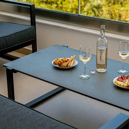 Renia Suite, Near The Sea Apartament