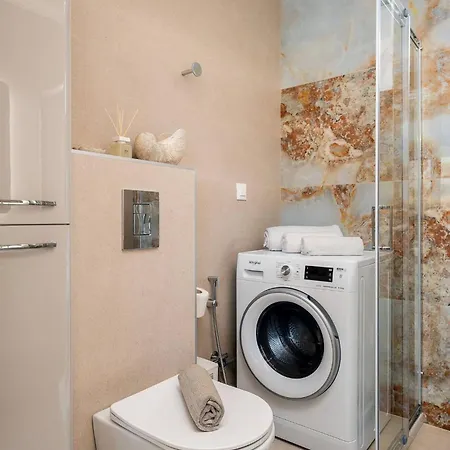 Renia Suite, Near The Sea Apartament Kalamaki (Heraklion)