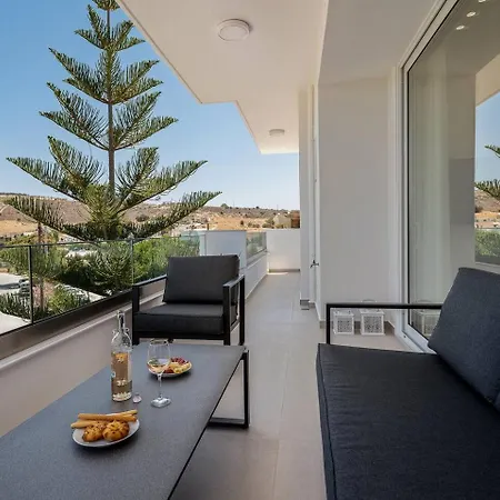 Renia Suite, Near The Sea * Kalamaki (Heraklion)